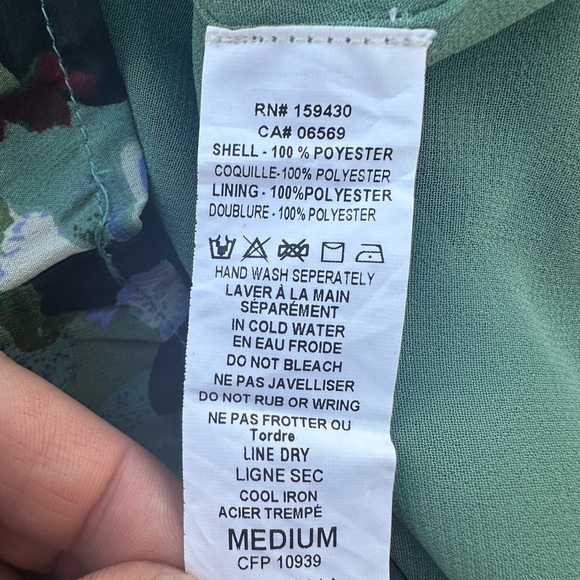 Elan Floral Ruffle Blouse - Boho Chic Medium - Picture 3 of 5